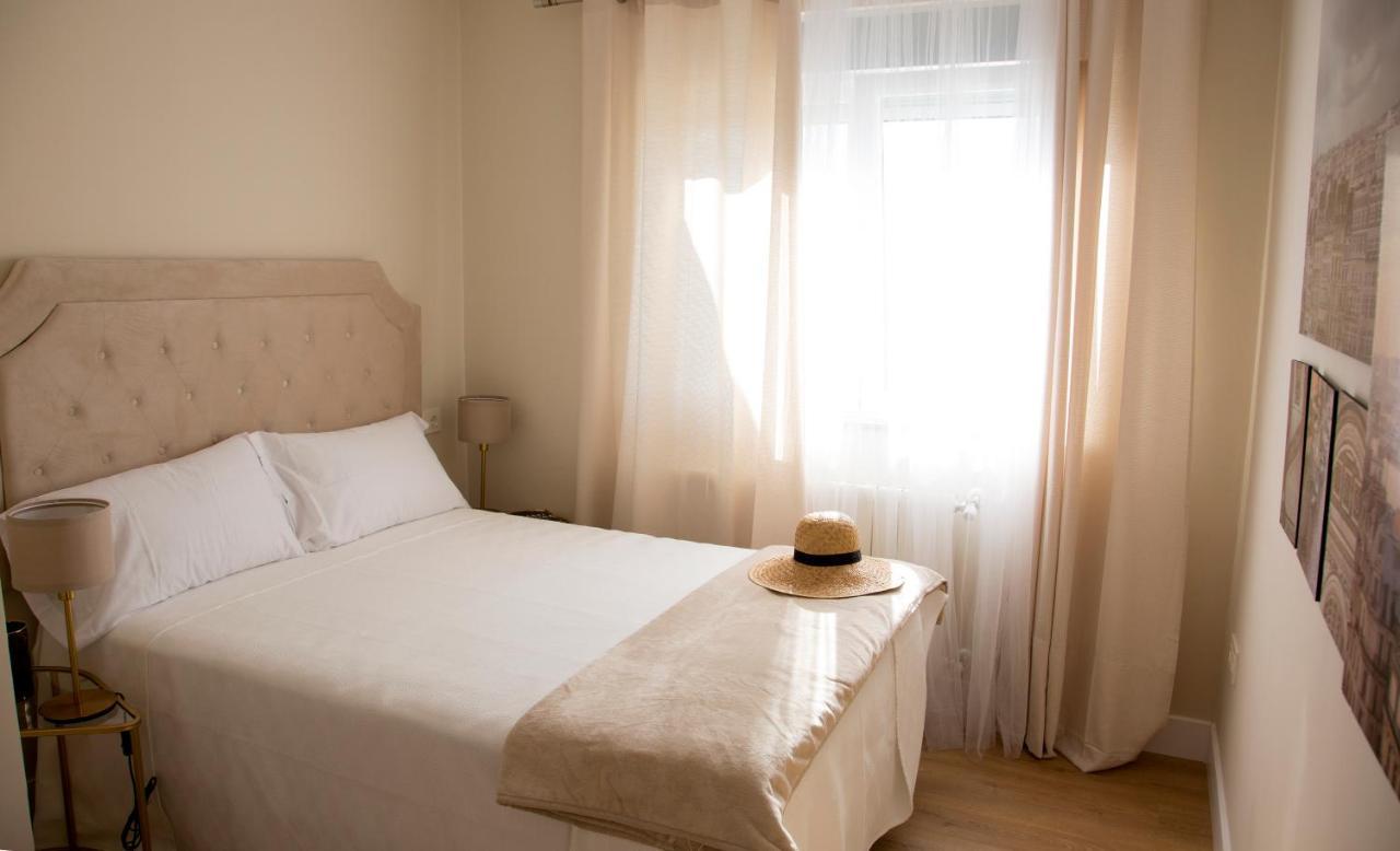 סלאמנקה Lujoso Apartamento En El Centro By Bebalmy מראה חיצוני תמונה
